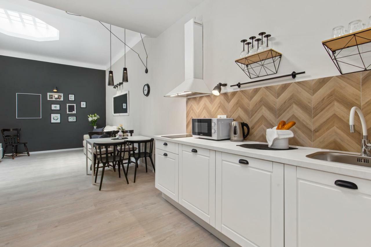 Apartments Carpathia ริเยกา ภายนอก รูปภาพ